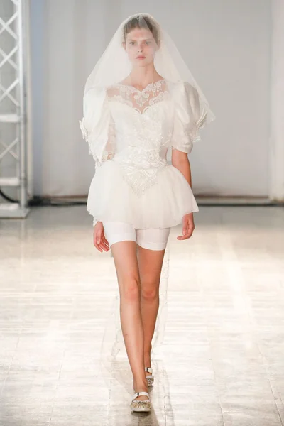 Look 26